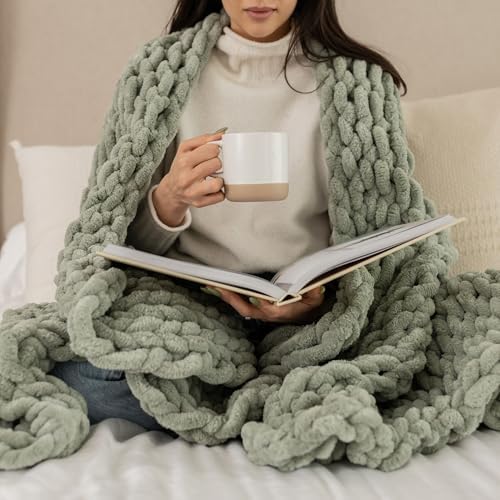 SAMIAH LUXE Chunky Knit Throw Blanket 50x70 – Cozy Gift Idea, Sage Green Chenille Throw Blanket for Couch, Bed & Sofa – Soft Fluffy Cable Knit, Oeko-TEX Certified, Machine Washable – 15% Coupon